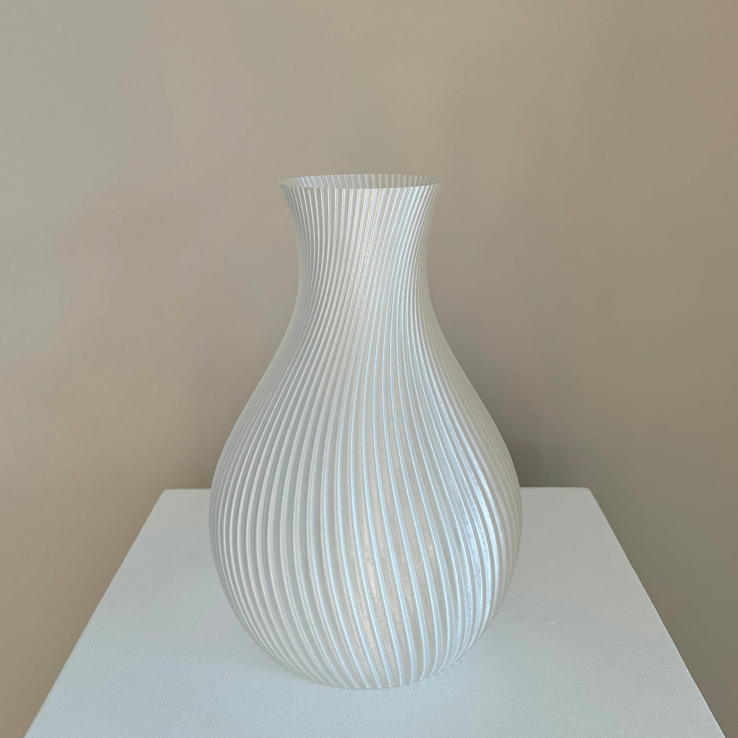 Stream Vase