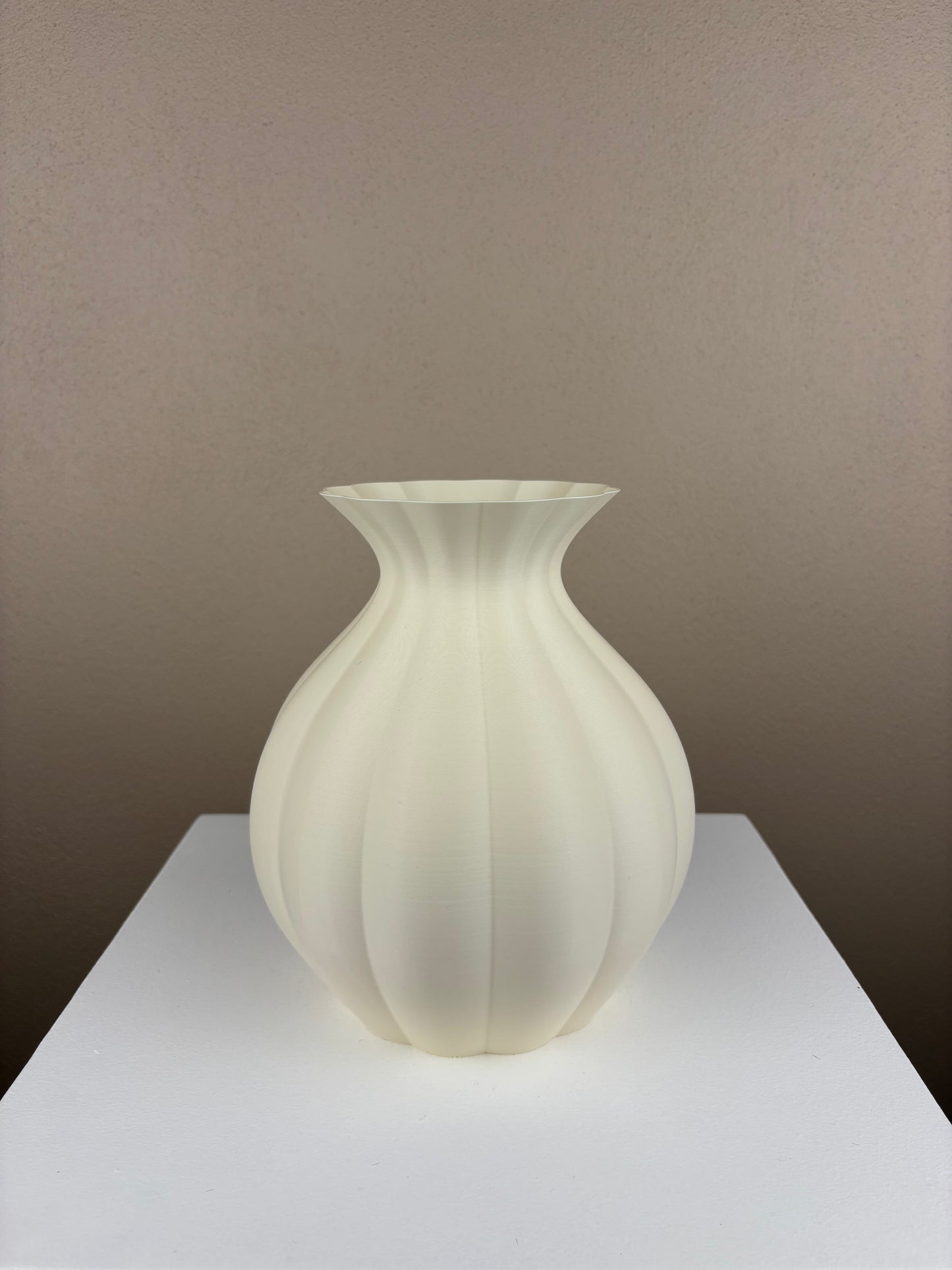 Pearl vase