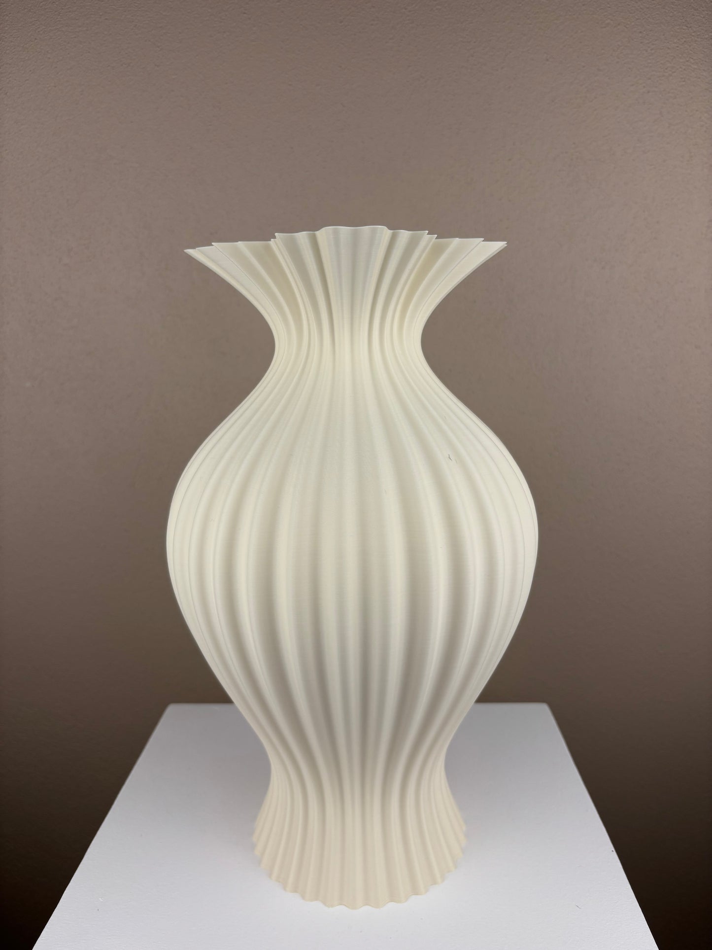 Clover Vase